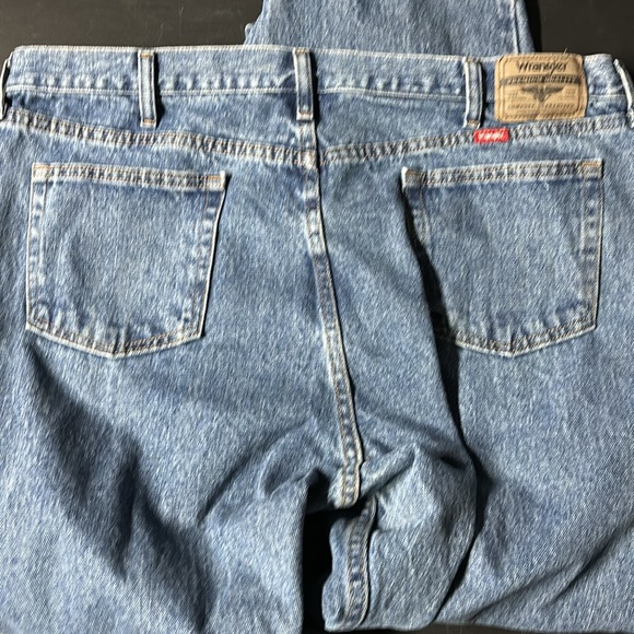 Wrangler jeans. Like new. - Picture 3 of 3
